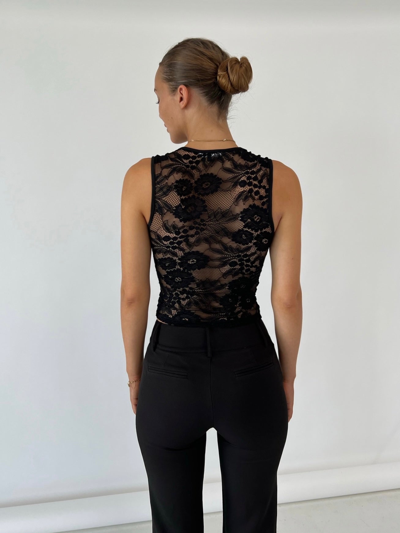 Lace tank top - sort